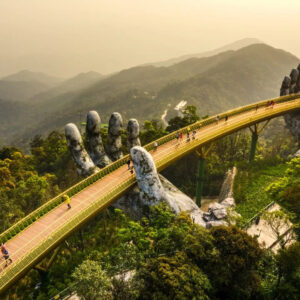 越南峴港旅遊，巴拿山佛手金橋